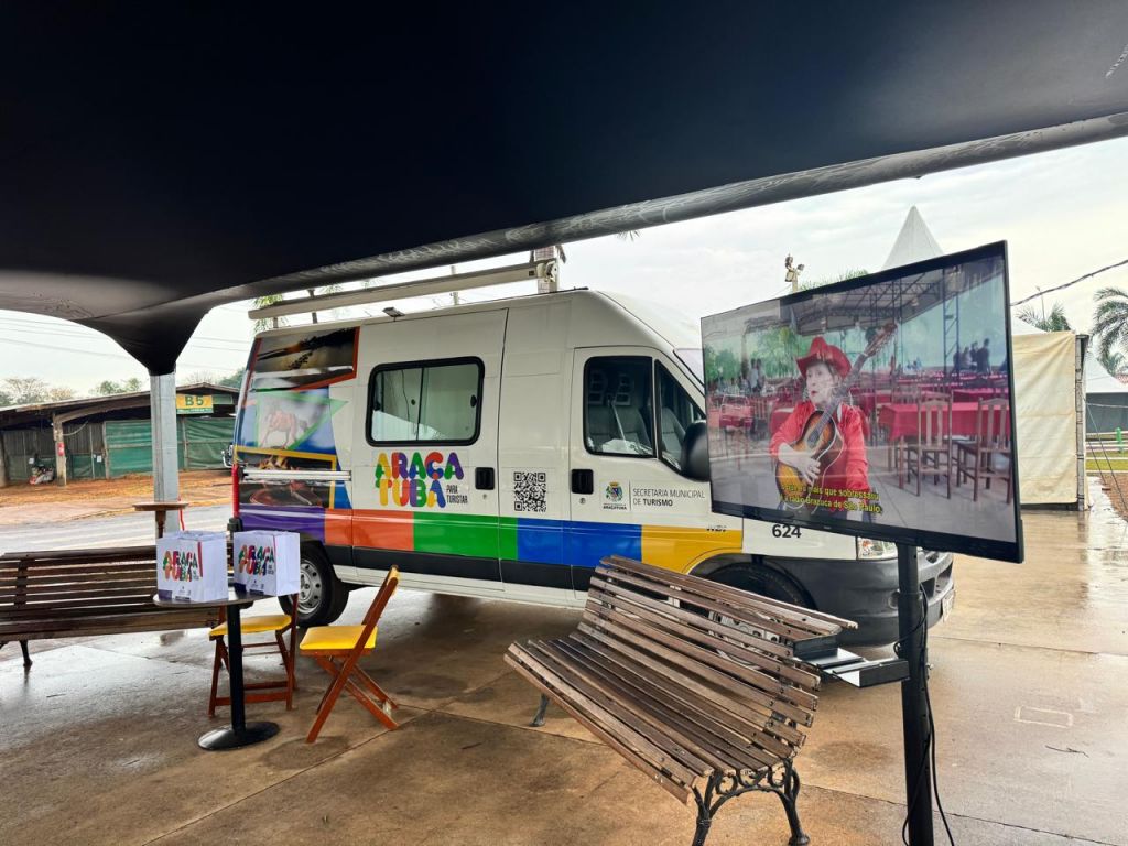 Vivência de catira e documentário sobre viola caipira marcam a Semana Tião Carreiro